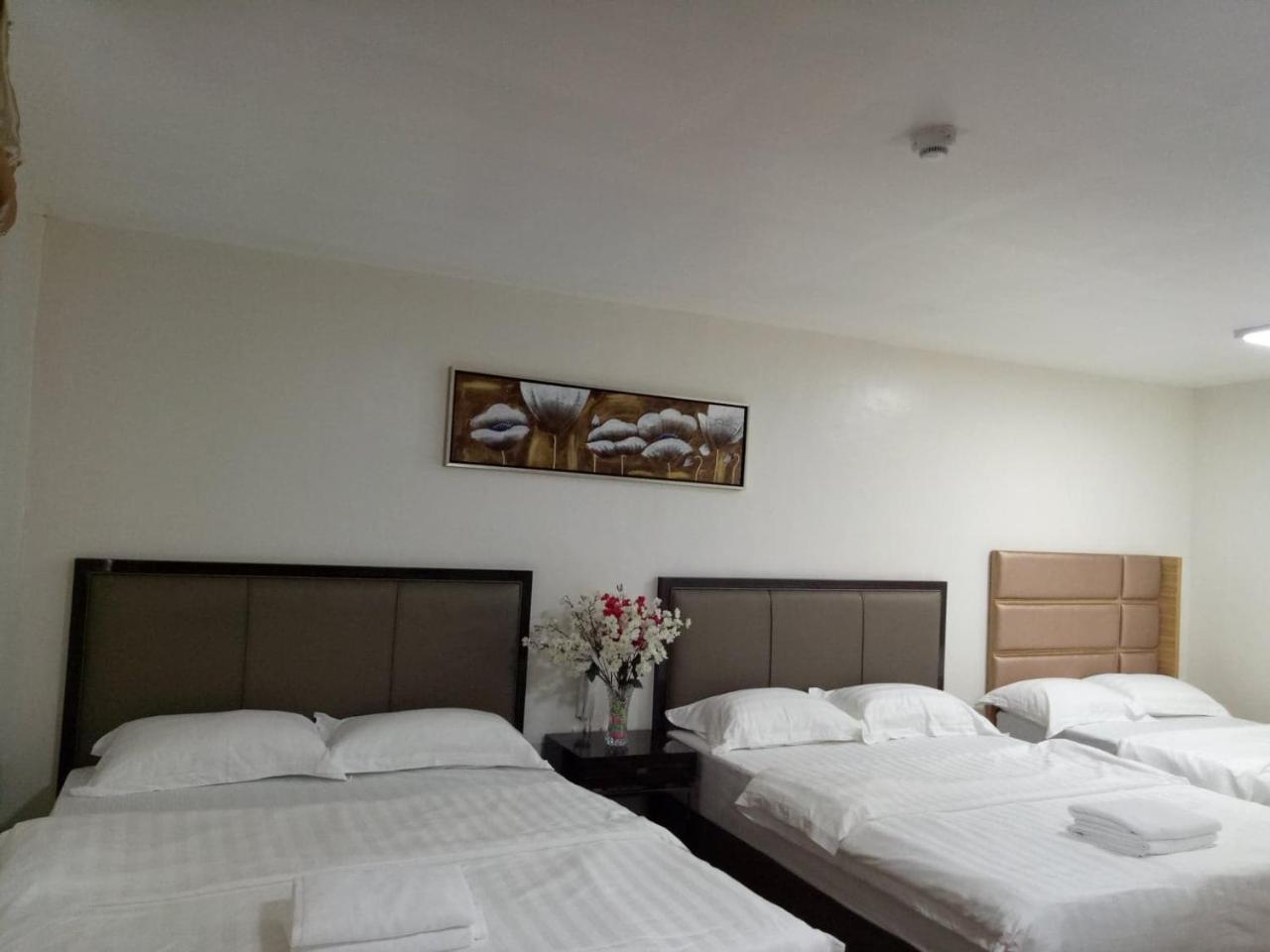 Meaco Royal Hotel - Batangas City Екстериор снимка