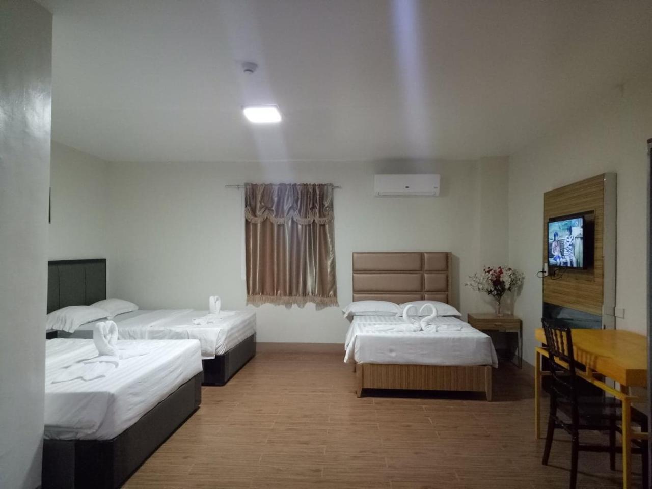Meaco Royal Hotel - Batangas City Екстериор снимка
